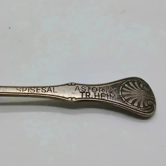 Spisesal Astoria Tr. Heim Souvenir Engraved Spoon Kitschy Cool - Picture 2 of 6